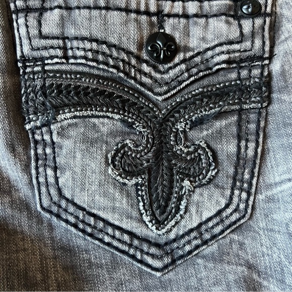 Rock Revival Men's Mike Biker Grey Wash Denim Jeans Size 30x32 - Picture 3 of 11